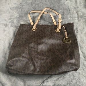 Michale Korea brown tote.